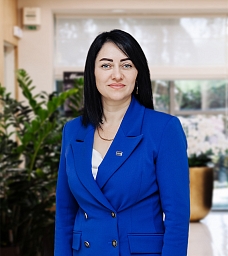 Калашникова Елена